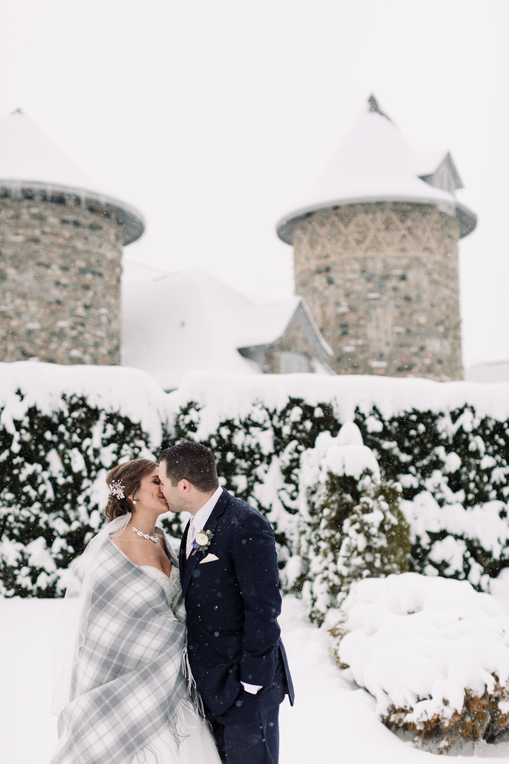 Winter wedding in Michigan