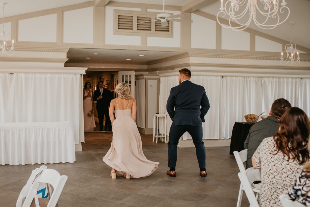 Maid of honor and best man funny entrance